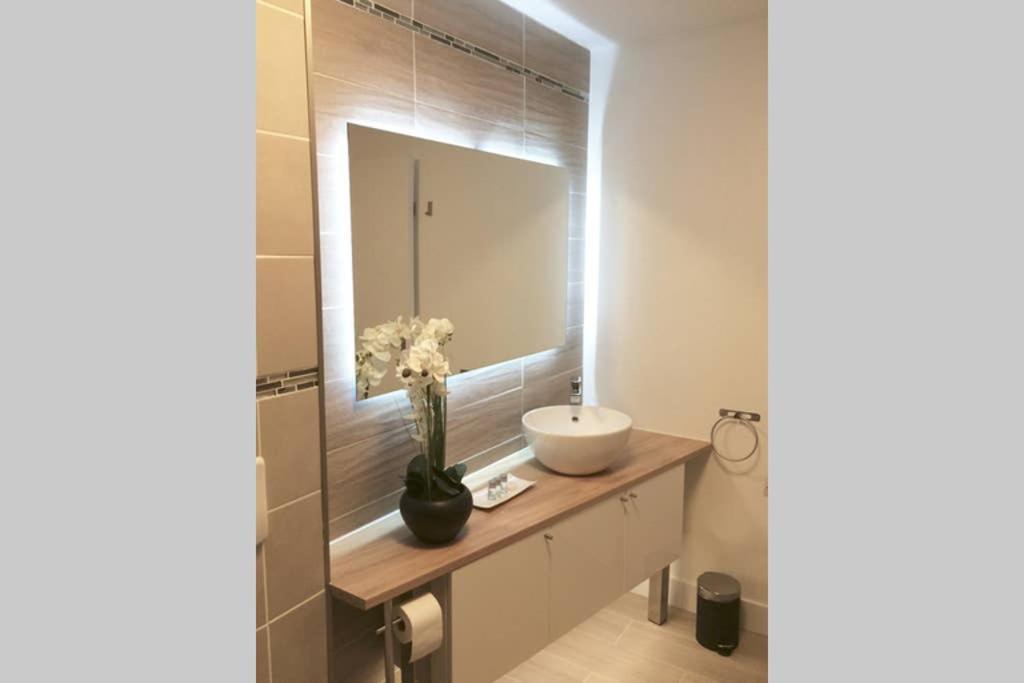 Appartement Grande Chaussee ליל מראה חיצוני תמונה